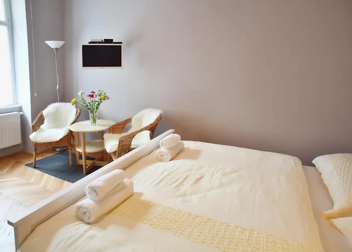 Lovely Lila Apartment